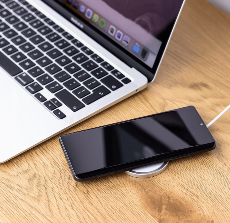 f0a03a0d7ad6dc011ae0e4a010d2309f