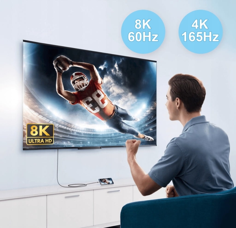 Smartfon podłączony do telewizora 4K przez kabel Reagle RUCH200P2 USB-C do HDMI – płynny obraz 165Hz